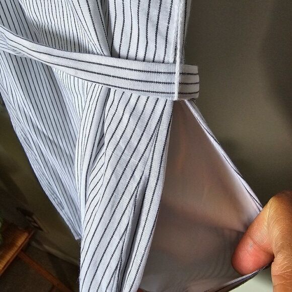 NWT EXPRESS PINSTRIPE BOATNECK SMOCKED/OFF SHOULDER BELTED SHORT DRESS SMALL - Picture 6 of 15